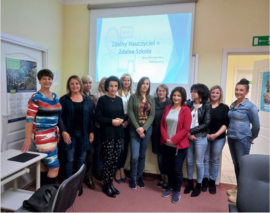 Grupa szkoleniowa z oddziału PCEN w Krośnie